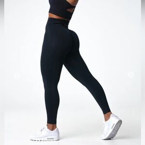NVGTN Leggings